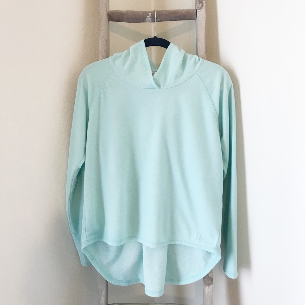 NEW BALANCE High-Low Hooded Pullover